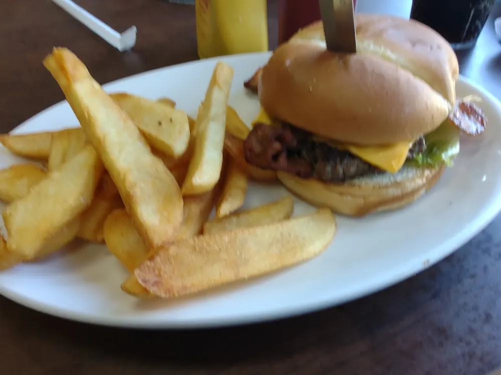 Bacon Cheeseburger with Fries